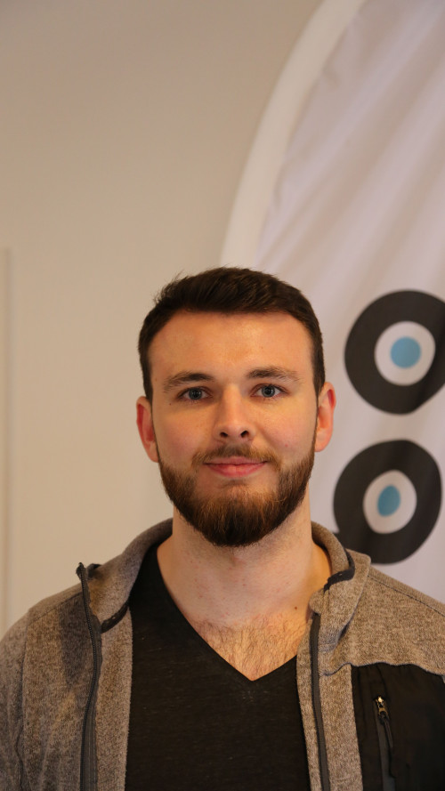 Portraitfoto von Felix Flören | Arobo GmbH